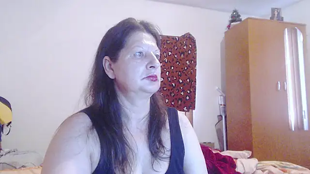ExtasyMature webcam