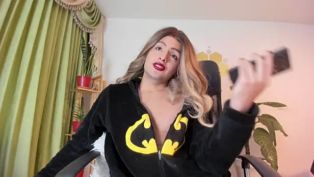LukaCastillo live sex cam
