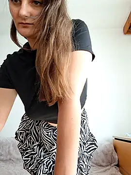 Nika_aa live cam on StripChat