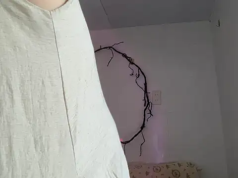 MiniSize_vn live cam on StripChat