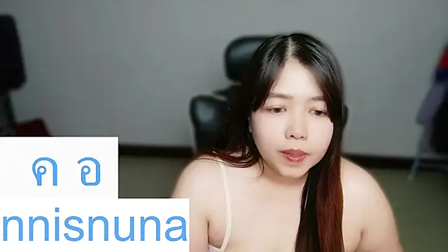 nunanunanuna live cam on StripChat