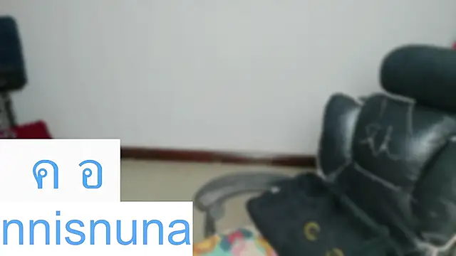 nunanunanuna webcam