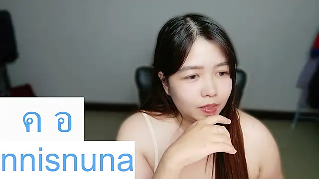 nunanunanuna live cam on StripChat