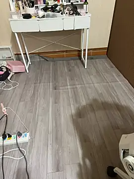 Mina048 webcam