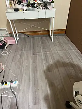 Mina048 webcam