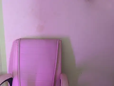 Its_cherry_magic webcam