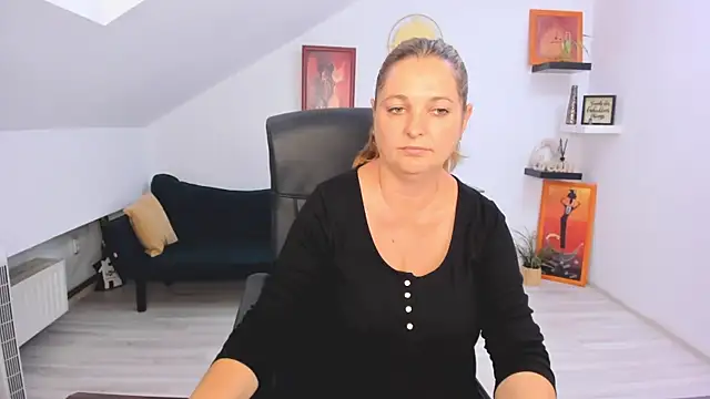 LollaGirl live cam on StripChat