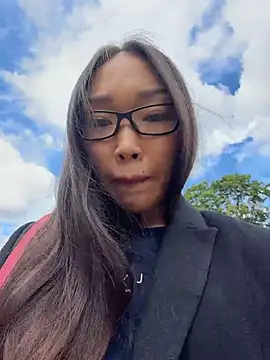 trytomakememoam webcam