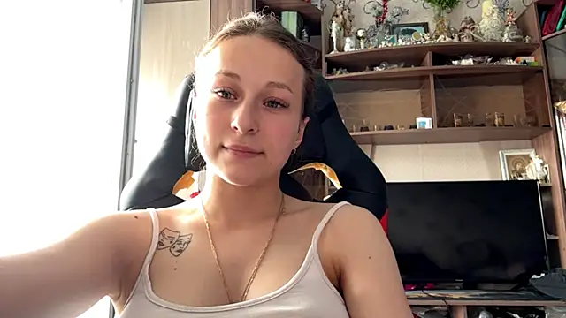 TaIliedGuest live cam on StripChat