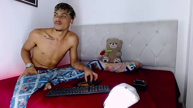 Angel_foxc13 webcam