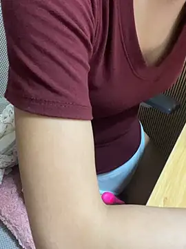 Mina048 webcam