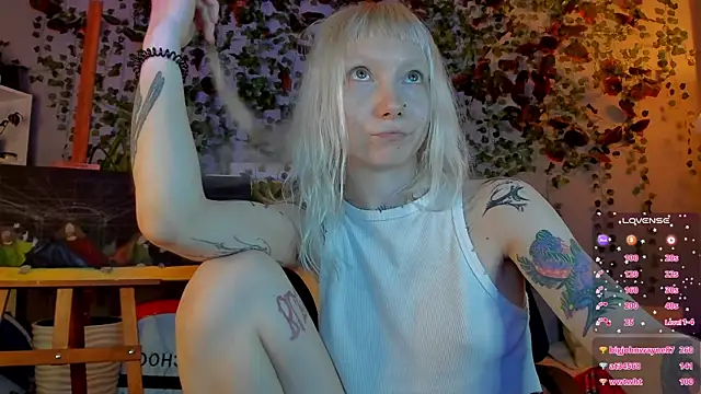 tattoo_art_baby webcam