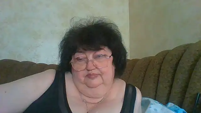 MilaSky5303 live cam on StripChat