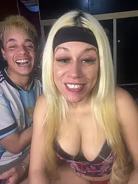 caritocandiaxx live cam on StripChat