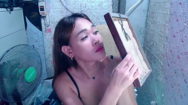 JuicyFoxCock live cam on StripChat