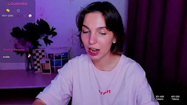KindHazelHere_ webcam