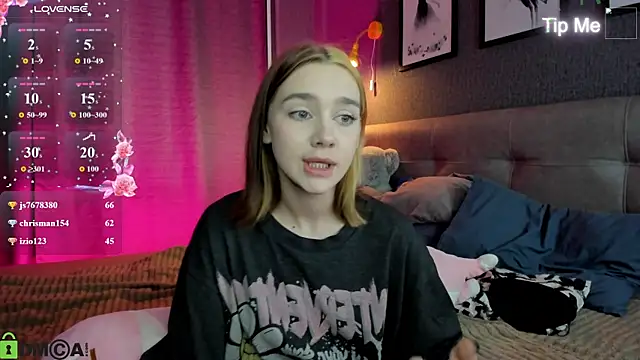Lesi_Moonie01 webcam
