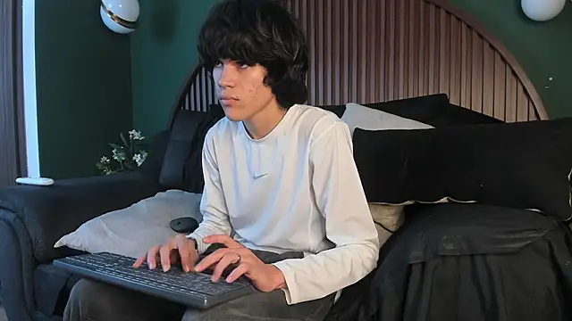 Diamond_twink webcam