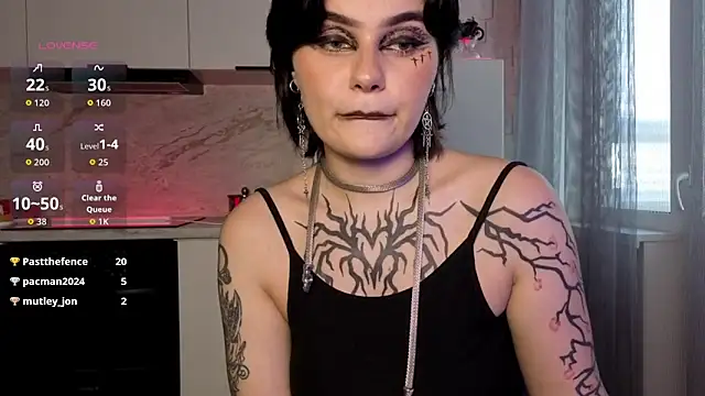 IntrigueYourDay live cam on StripChat