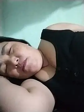 Naaya8109 webcam