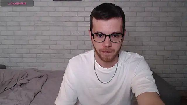 Alexxx_horny webcam