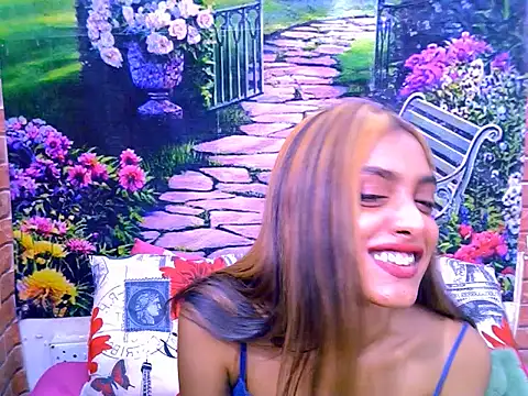 IndianPretty14u2Luv webcam