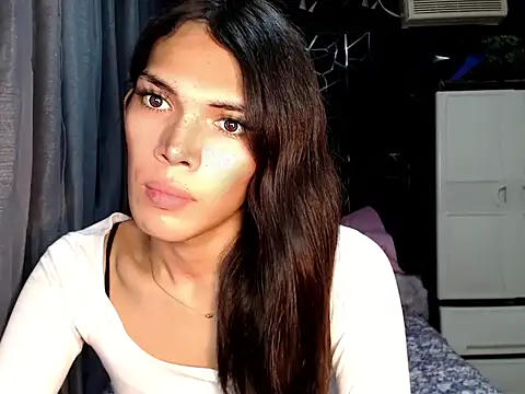 GORGEOUS_CARMEE live cam on StripChat