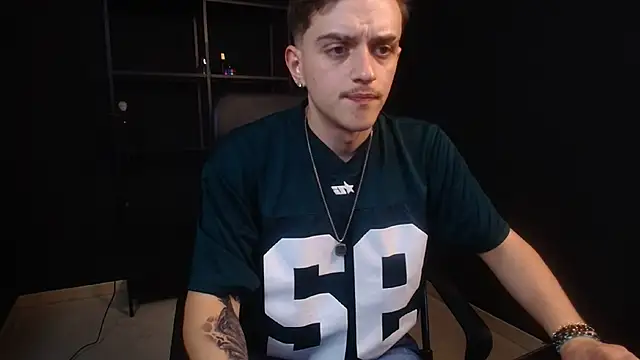 FelixStarkk live cam on StripChat
