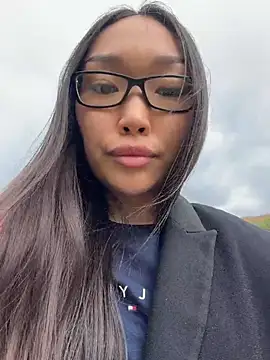 trytomakememoam webcam