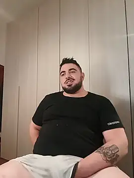 bear_skinny webcam