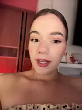 NicoleCut webcam