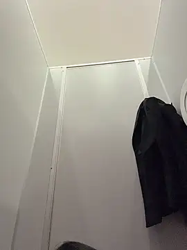 trytomakememoam webcam