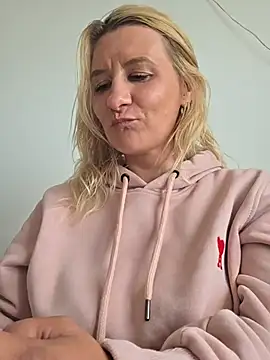 KaylinJan webcam