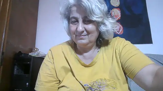 ExquisiteMature webcam