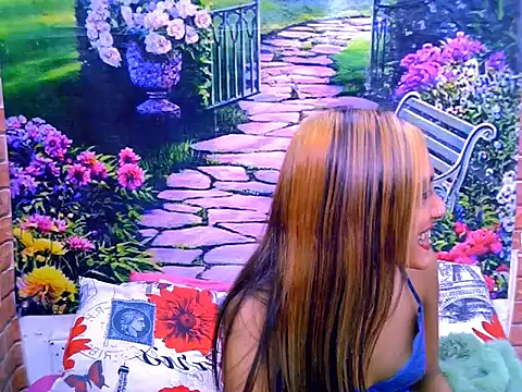 IndianPretty14u2Luv live cam on StripChat