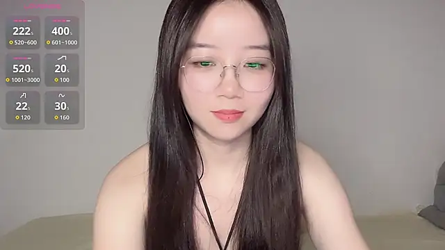 77-Vicky webcam