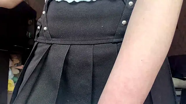 BuzzingRaid live cam on StripChat