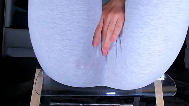 Cameltoe_squirt_inPants webcam