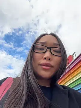 trytomakememoam webcam