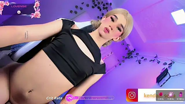 Sophiaa_doll_ webcam