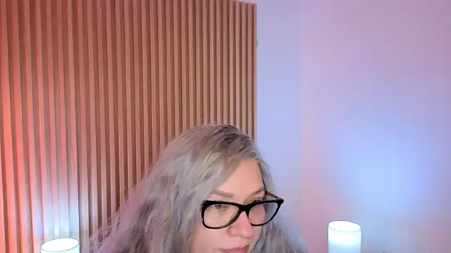 MarianL0ve webcam