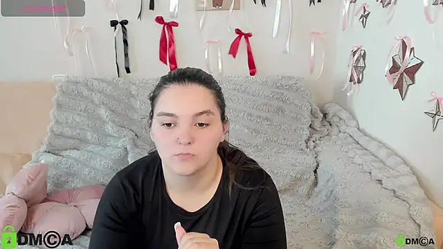 MonikaMooon webcam