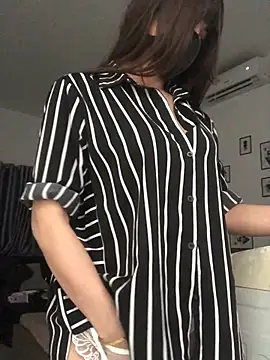 Writhing_First live cam on StripChat