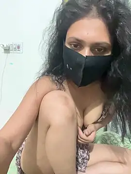 kavyq3791 live cam on StripChat
