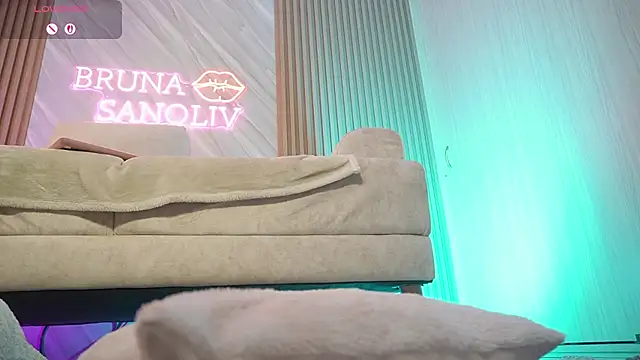 brunasanoliv live cam on StripChat