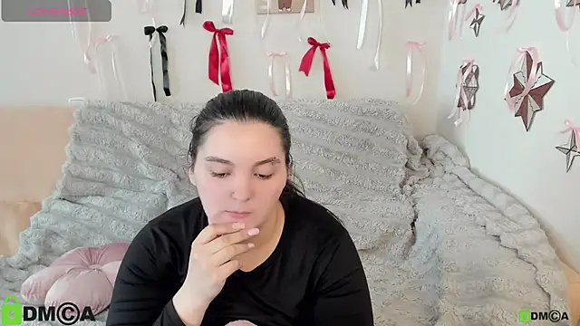 MonikaMooon live cam on StripChat