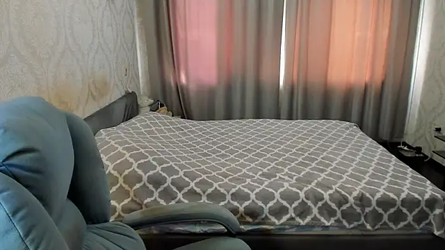 Vladik_b live cam on StripChat