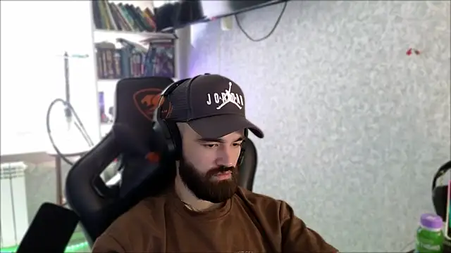 _Serious_Man webcam