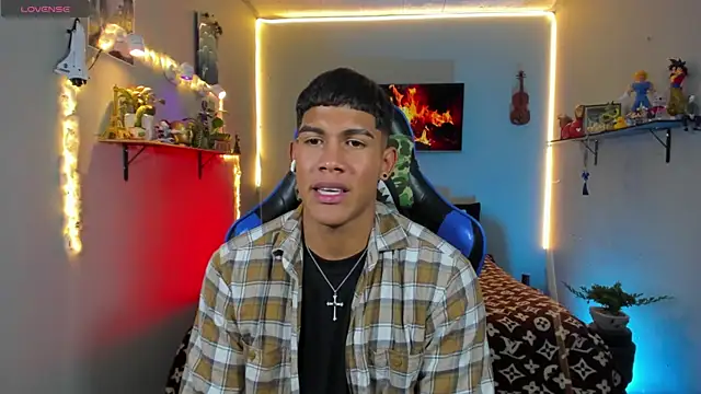 Damian_latinxxx live cam on StripChat