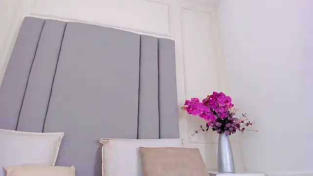 CannelaSmith webcam